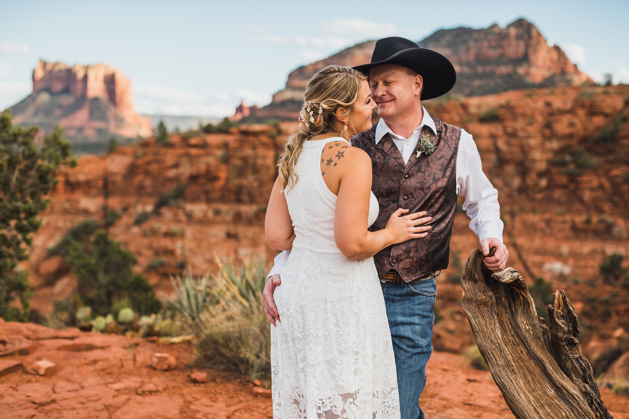 0002-sedonabride.com-cathedral-rock-sedona-wedding-erin-web