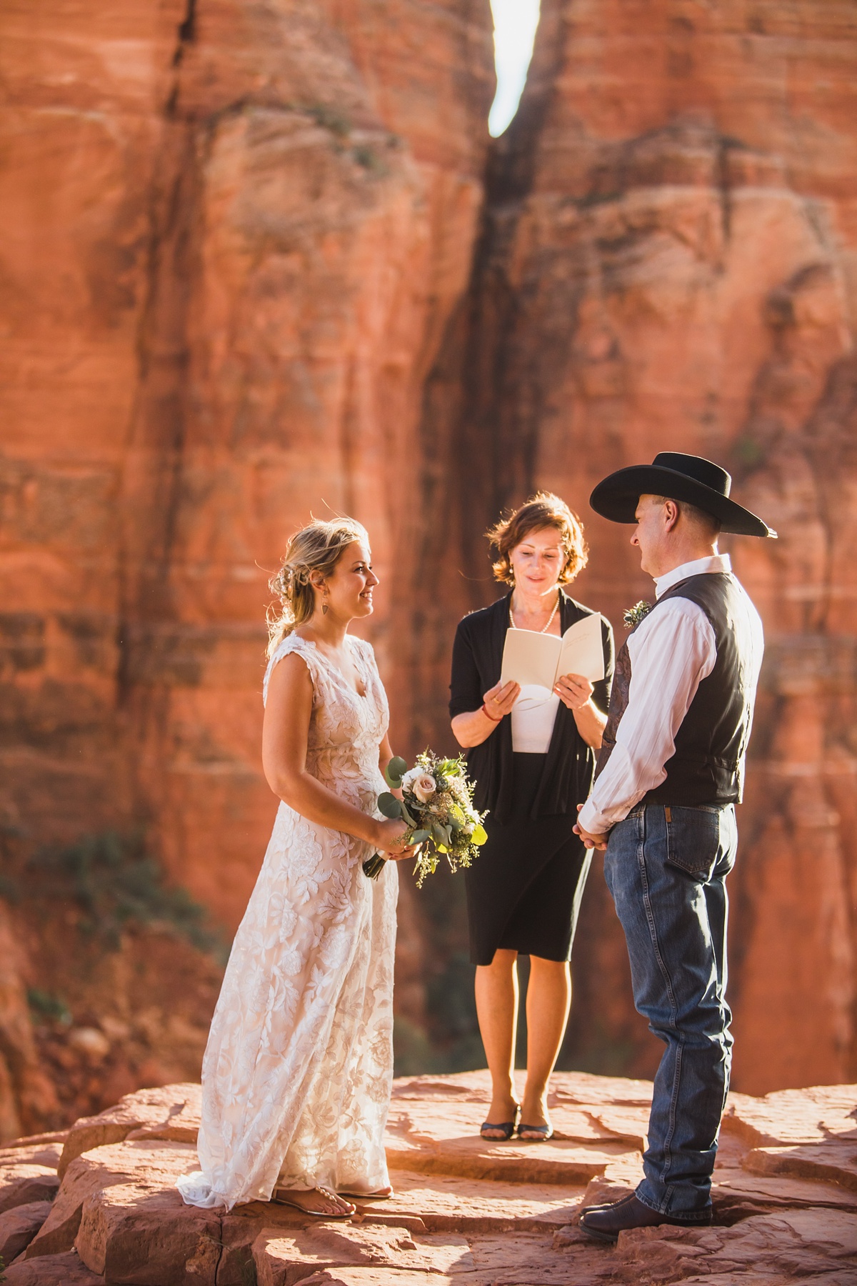 0003-sedonabride.com-cathedral-rock-sedona-wedding-erin-web